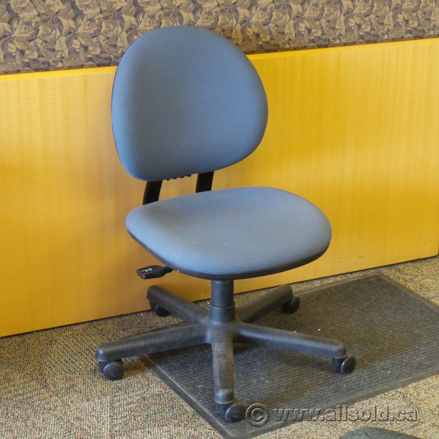Steelcase Blue Adjustable Task Chair, No Arms Allsold.ca Buy & Sell